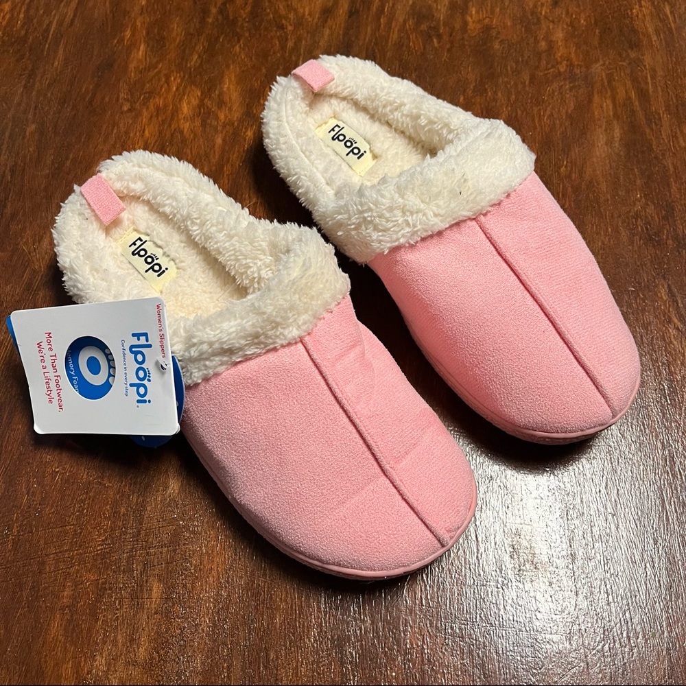 Floopi Women’s Pink Memory Foam Slippers